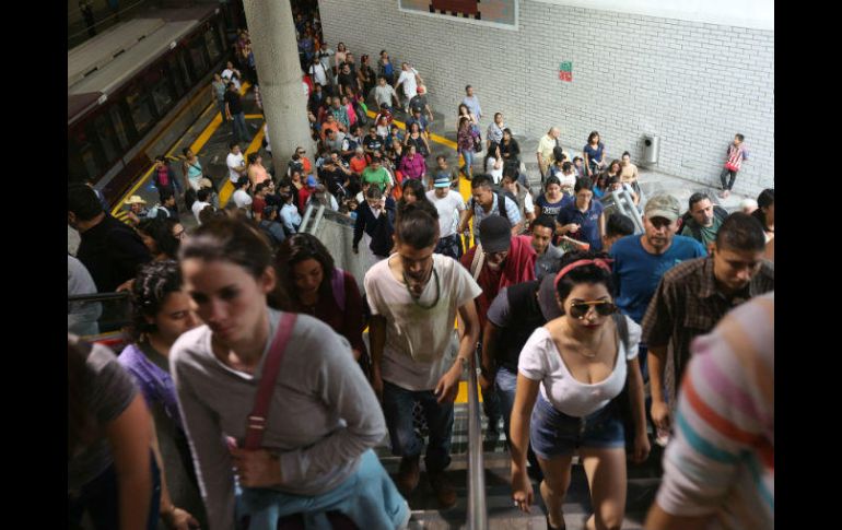 Siteur analiza la manera en la que se trasladará a los usuarios de las estaciones Juárez y Plaza Universidad. EL INFORMADOR / ARCHIVO