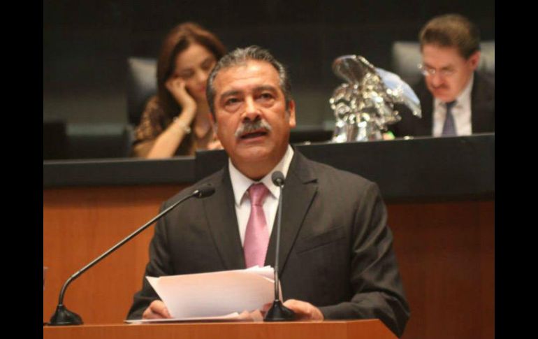 Raúl Morón pidió al presidente del Senado que lo reconozca como coordinador del partido. FACEBOOK / Comunicación Raúl Morón
