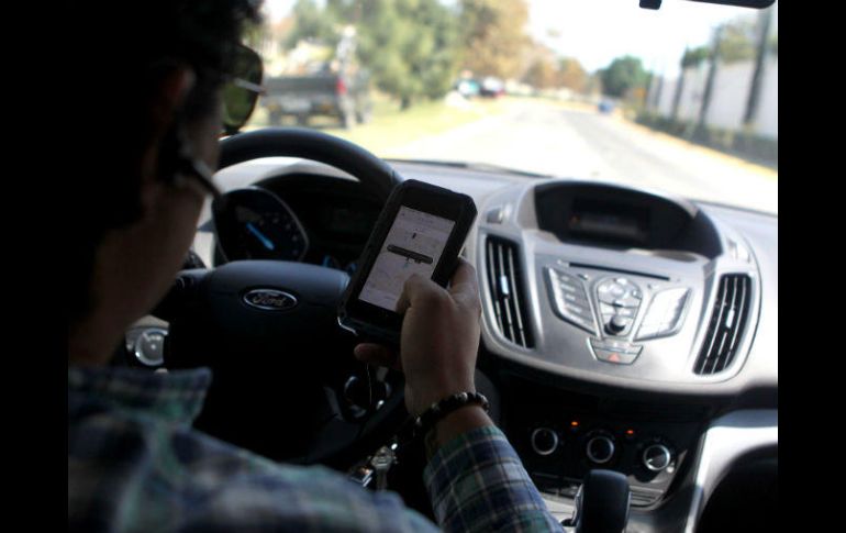 Los requisitos para ser conductor en Uber son mínimos. EL INFORMADOR / ARCHIVO
