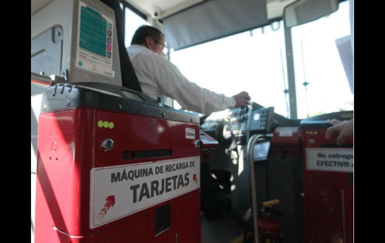 Los autobuses de la troncal Artesanos contarán con alcancía y lector de tarjetas de prepago. EL INFORMADOR / ARCHIVO