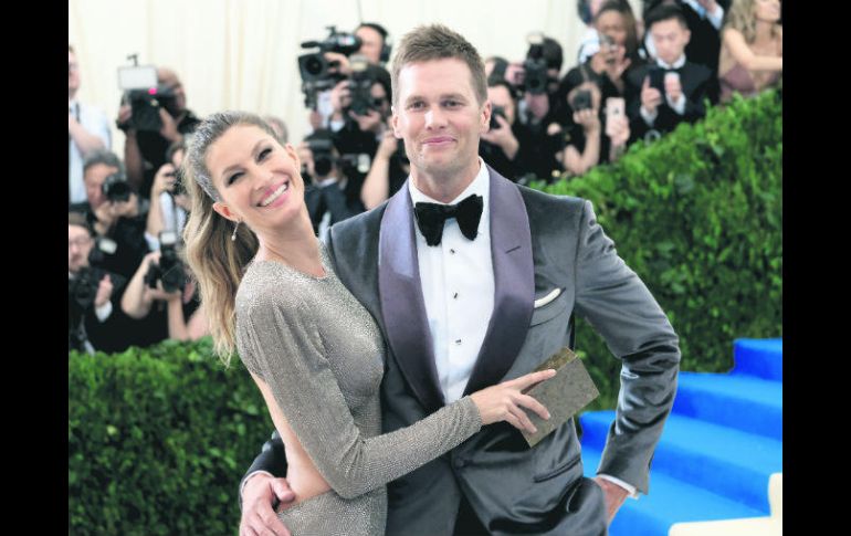 Inseparables. En esta foto del 1 de mayo de este año aparecen Gisele Bundchen y Tom Brady en una gala benéfica. AP /