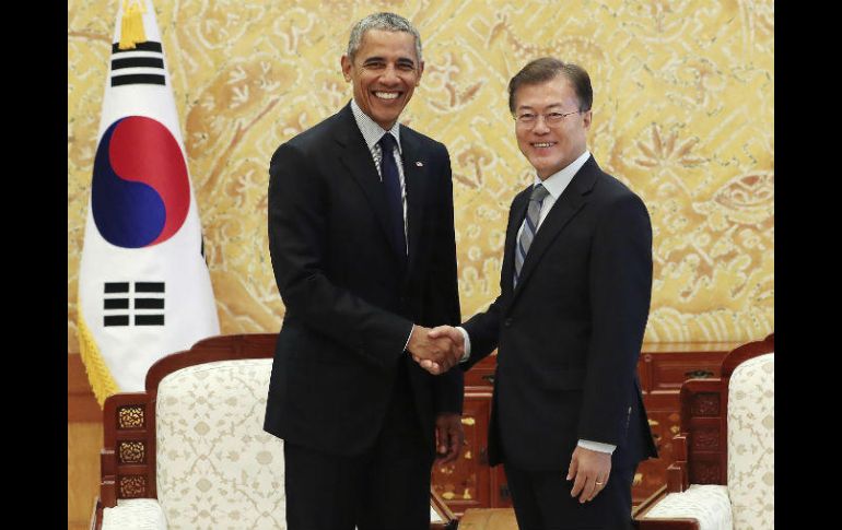 Barack Obama y Moon Jae-in subrayaron la necesidad de diálogo para solventar la actual crisis. AFP / YONHAP