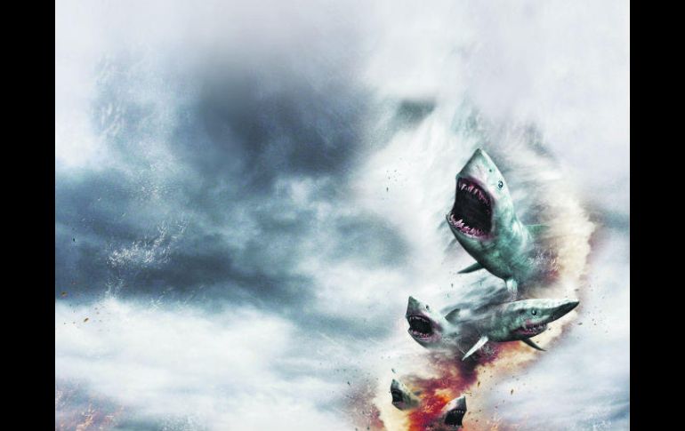 La saga combina el terror de los tiburones con lo impredecible de los tornados. ESPECIAL /