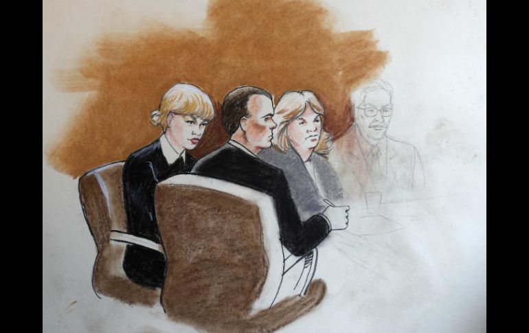 Swift y Mueller declararán en el caso, junto con el exjefe de Mueller y miembros del séquito de Swift. AP / J. Kandyba
