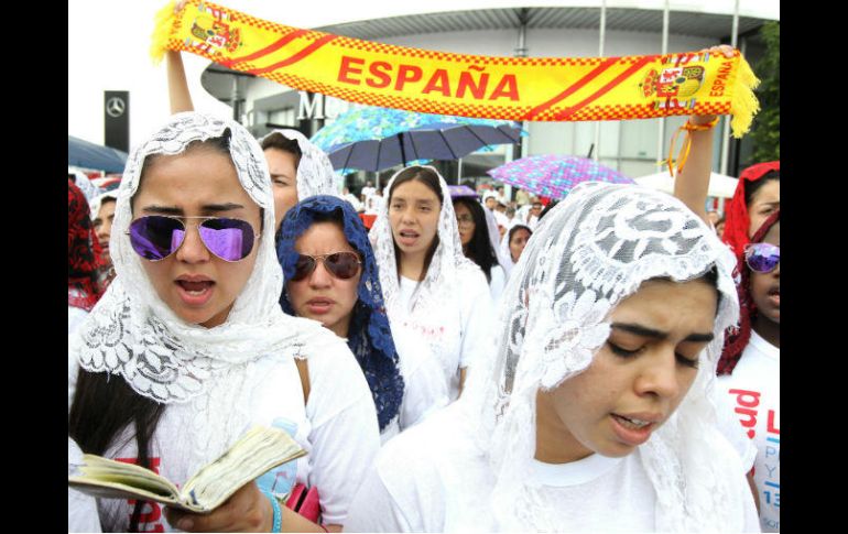 Los feligreses de La Luz del Mundo celebraron su fe en un icónico rincón tapatío. EFE / U. Ruiz
