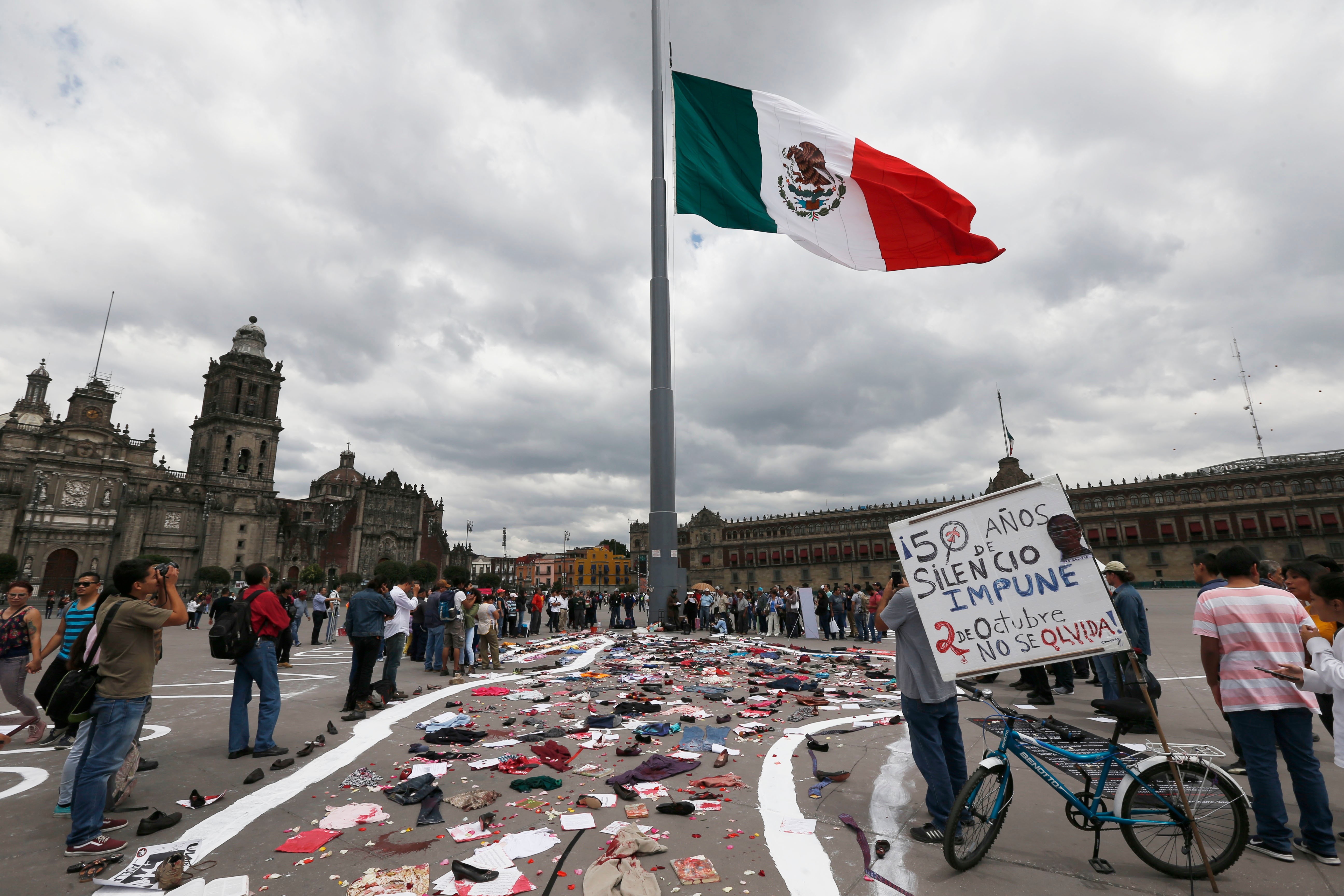 Fotogalería Marchan a 50 años de la matanza de Tlatelolco El Informador