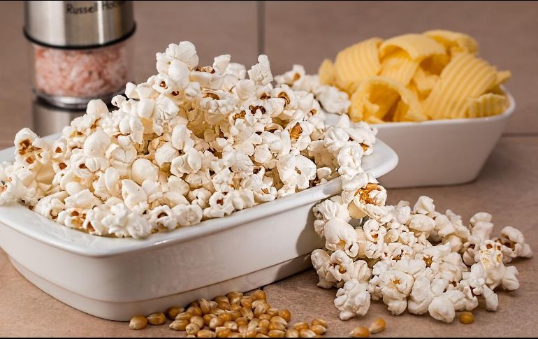 Esto es lo que dice la Ley Federal de Protección al Consumidor sobre ingresar con alimentos a los cines. Pixabay.