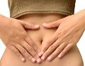 El intestino irritable genera dolor en el abdomen y cambios significativos en la salud digestiva. ESPECIAL/Foto de Alicia Harper en Pixabay