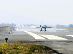 Empresarios afirman que la suspensión de las acciones del GAP en la Bolsa afectará obras en el aeropuerto tapatío. E. PACHECO  /