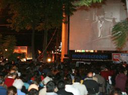 Aspecto de la proyección de una película en el paseo Chapultepec. En el mismo se proyectarán filmes como parte del festival. ARCHIVO  /