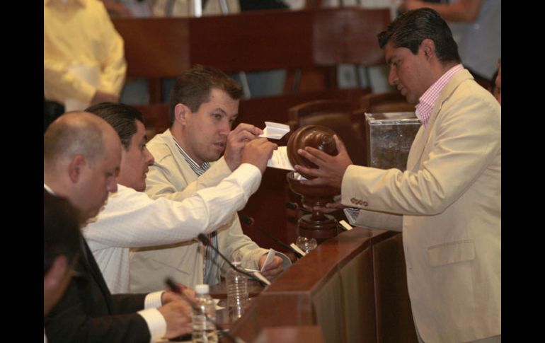 En la reciente elección de los nuevos consejereros del IEPC no se contempló la participación de mujeres. S. NÚÑEZ  /