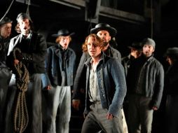 Imagen de una escena de la ópera 'Billy Budd' de Benjamin Britten. EFE  /