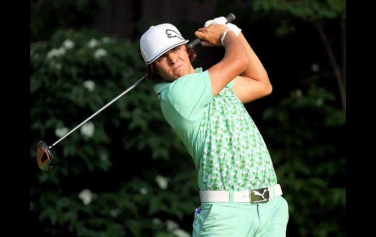 Rickie Fowler con un total de 131 golpes al ser uno de los jugadores que logró finalizar su segundo recorrido. AFP  /