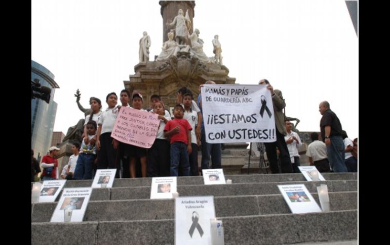 En demanda de justicia y castigo a los responsables del incendio en la guardería ABC de Hermosillo. NTX  /