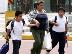 Los niños robustos o “gorditos” que consumen alimentos chatarra, no ingieren los nutrientes necesarios para su crecimiento. ARCHIVO  /