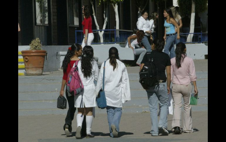 Las pandillas son uno de los principales problemas que afectan los alrededores de la zonas escolares en Tonalá. ARCHIVO  /