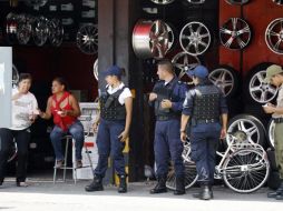 Todos los locales tuvieron que demostrar la procedencia de su mercancía. A. GARCÍA  /