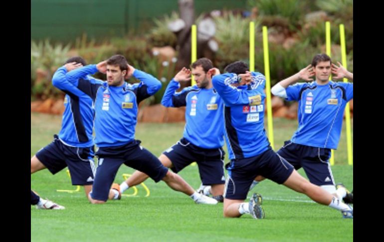 Jugadores de la Selección de Grecia durante un entrenamiento. EFE  /