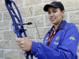 La arquera tapatía, Linda Ochoa tomó la Copa del Mundo como preparación para los Juegos Centroamericanos y del Caribe 2010. M. FREYRÍA  /