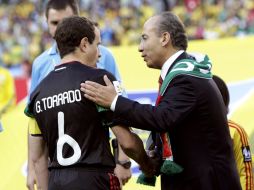 El Presidente de México habló antes del partido con el capitán del “Tri”; Gerardo Torrado. GETTY IMAGES SPORT  /