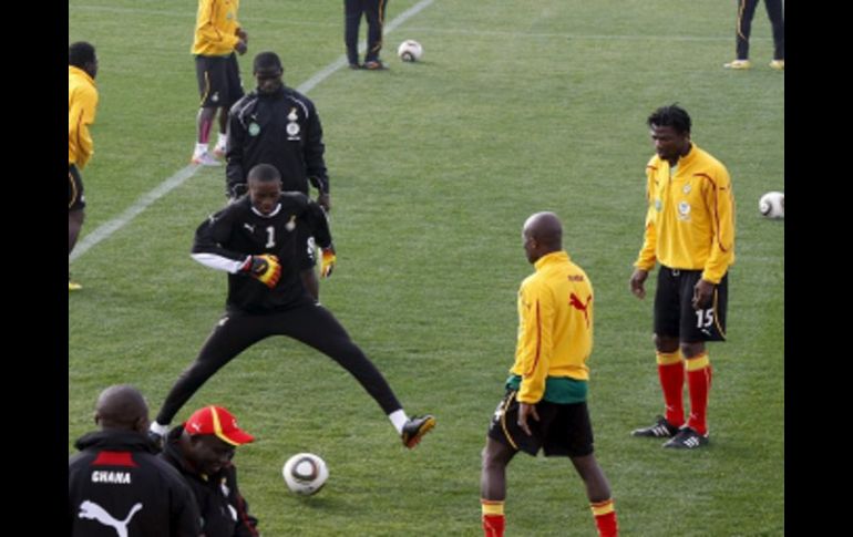 Los seleccionados de Ghana en entrenamientos, preparándose para sus enfrentamientos en el Mundial. EFE  /