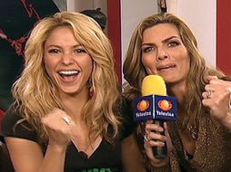 Montserrat Oliver en entrevista con la cantante colombiana Shakira. NTX  /