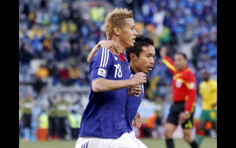 Un gol de Kaisuke Hondo dio la victoria a la S elección de Japón ante Camerún. EFE  /