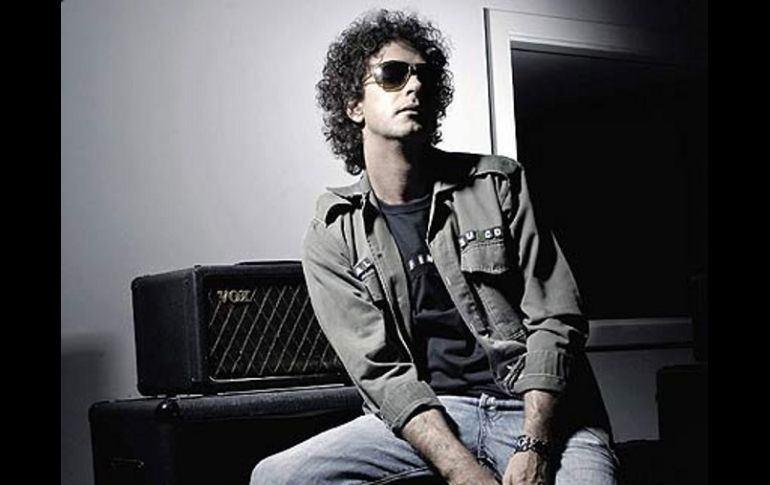 Gustavo Cerati, lucha por recuperarse. ESPECIAL  /