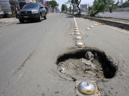 Bache en López Mateos y Compositores (Bugambilias). A. GARCÍA  /