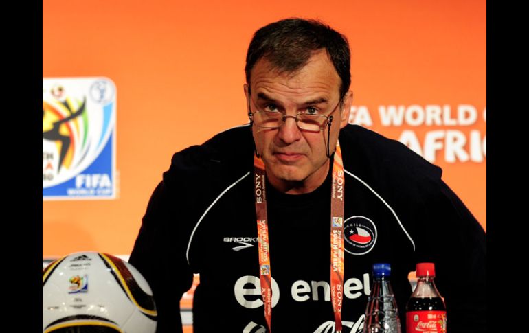 Marcelo Bielsa, seleccionador de Chile, en confernecia de prensa. GETTY IMAGES SPORT  /