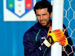 Gianluigi Buffon ya no entrenó ayer con el equipo italiano. GETTY IMAGES SPORT  /