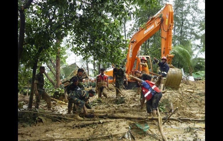 Bangladesh tiene más de 200 ríos y las inundaciones son frecuentes. AP  /