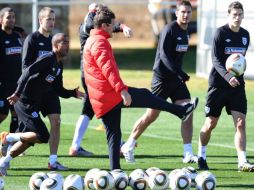 Capello entrenado de la Selección inglesa busca que sus seleccionados logren la victoria ante Argelia. AFP  /