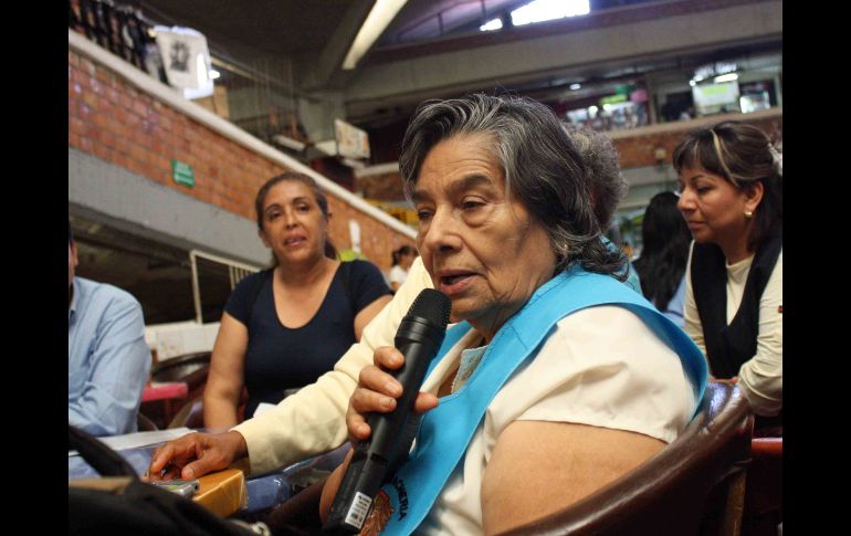 Los locatarios del mercado San Juan de Dios se suman a las actividades. A.HINOJOSA  /