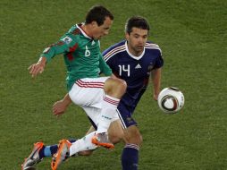 El mediocampista Gerardo Torrado, durante el partido ante Francia. AP  /