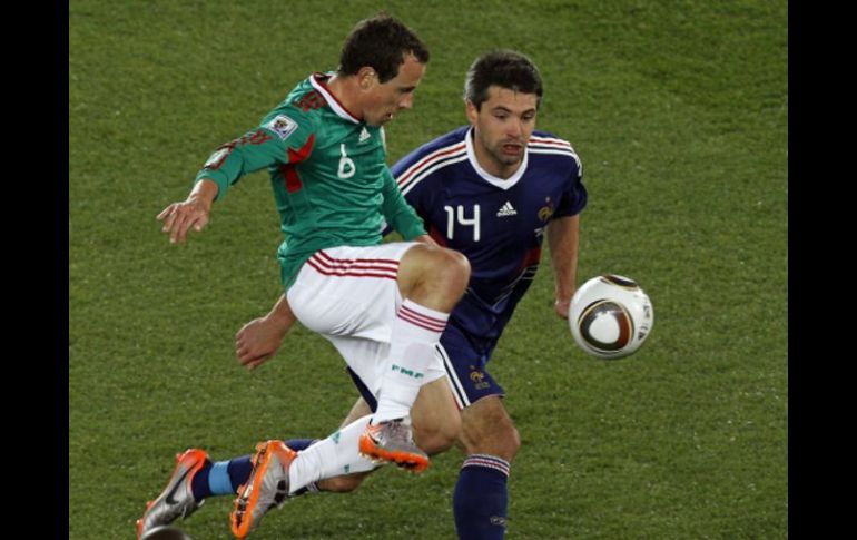 El mediocampista Gerardo Torrado, durante el partido ante Francia. AP  /