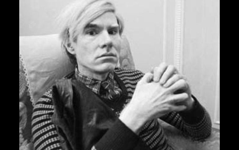 Los trabajos expuestos demuestran cómo Warhol empezó a alejarse del imaginario pop. ESPECIAL  /