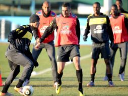 Los seleccionados brasileños se alistan en sus entrenamientos para el siguiente duelo contra Costa de Marfil. EFE  /