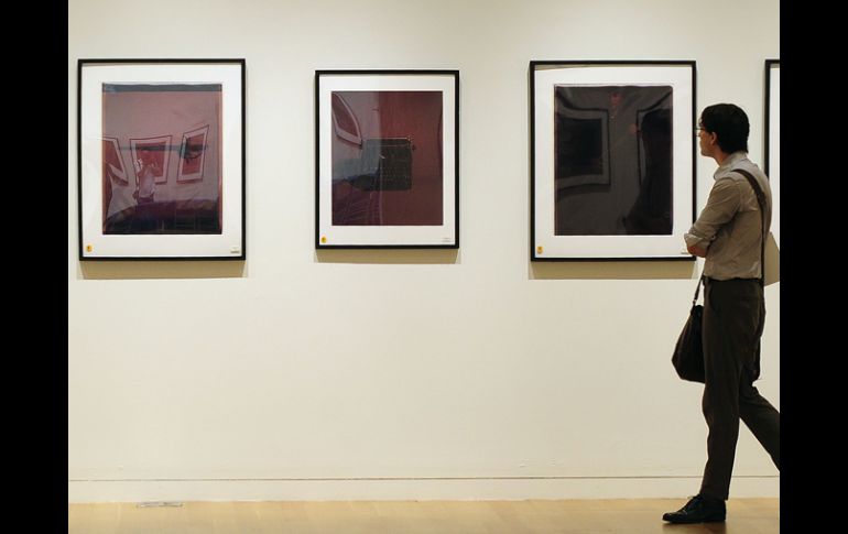 La colección se basa en la tecnología de Polaroid, la cual impresionó al mundo de la fotografía. AFP  /