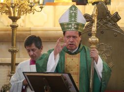 El cardenal Norberto Rivera Carrera durante la misa dominical en la Catedral Metropolitana. EL UNIVERSAL  /