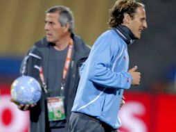 Diego Forlán estará en el encuentro de hoy entre México y Uruguay. GETTY IMAGES SPORTS  /