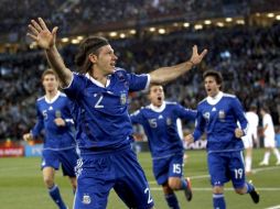 Martin Demichelis, celebra el gol de Argentina. REUTERS  /