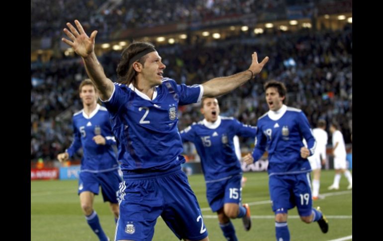 Martin Demichelis, celebra el gol de Argentina. REUTERS  /