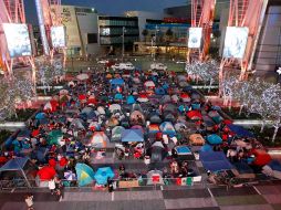 Los jóvenes se encuentran impaciente ante el estreno de la tercera parte deCrepúsculo. REUTERS  /