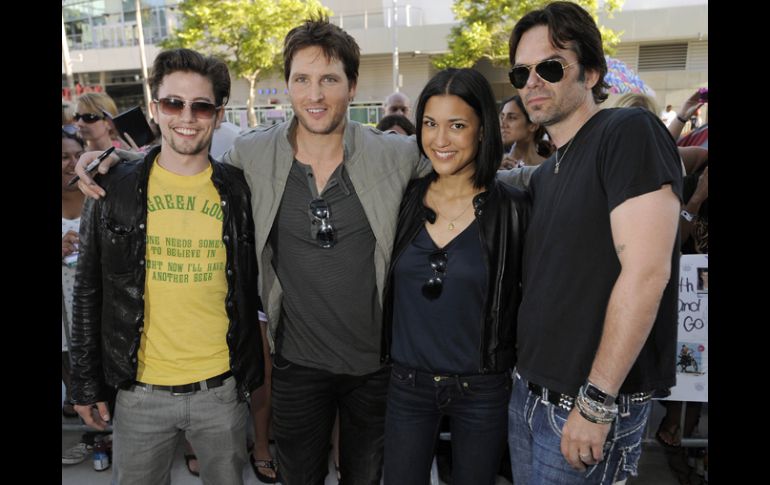 Jackson Rathbone, Peter Facinelli, Julie Jones y Billy Burke . AP  /