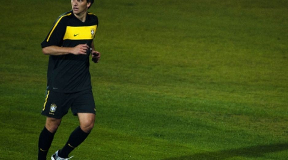 El jugador brasileño Elano, durante un entrenamiento. AFP  /