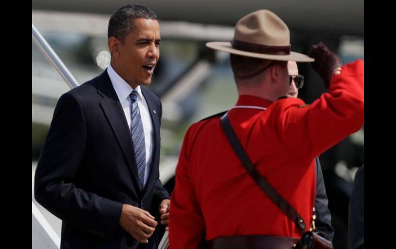 Obama arriba a Canadá para la cumbre  del G20. AP  /