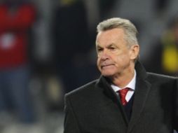 El alemán Ottmar Hitzfeld, seleccionador de Suiza, durante el encuentro ante Honduras. AFP  /