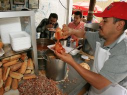 La torta ahogada es uno de los alimentos típicos de Guadalajara y está incluido en la ruta gastronómica de Jalisco. A. CAMACHO  /