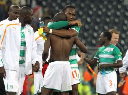 Los ‘Elefantes’ marfileños de Didier Drogba se despidieron del Mundial de Sudáfrica con una goleada 3-0. EFE  /